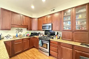 1524 W Birchwood Ave, Chicago, IL 60626 - Photo 4