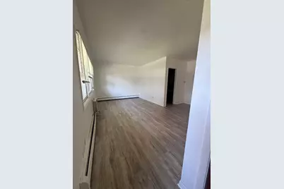 581 Burlington Avenue #8, Clarendon Hills, IL 60514 - Photo 4
