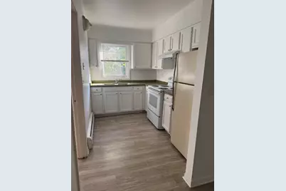 581 Burlington Avenue #8, Clarendon Hills, IL 60514 - Photo 8