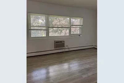581 Burlington Avenue #8, Clarendon Hills, IL 60514 - Photo 6
