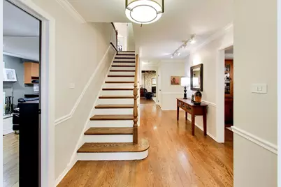 1514 Chapel Court, Northbrook, IL 60062 - Photo 4