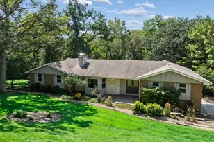 1113 Crane Dr, Sleepy Hollow, IL 60118 - Photo 1