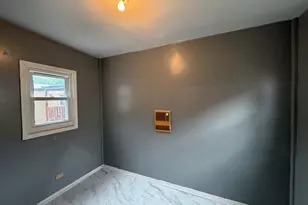 6338 N Kedzie Ave, Chicago, IL 60659 - Photo 12