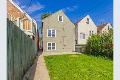 2749 S Trumbull Avenue, Chicago, IL 60623 - Photo 20