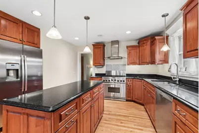 9815 S Millard Avenue, Evergreen Park, IL 60805 - Photo 12