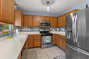 5106 Didier Ave, Rockford, IL 61101 - Photo 8