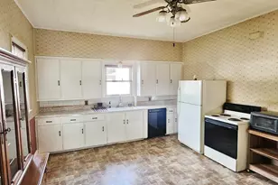 416 E Benton St, Morris, IL 60450 - Photo 12