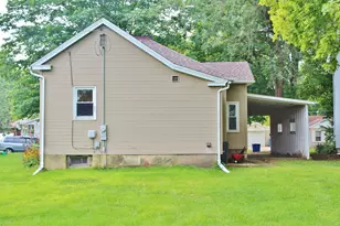 416 E Benton St, Morris, IL 60450 - Photo 2