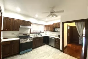 5434 N Spaulding Ave, Chicago, IL 60625 - Photo 2