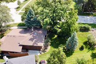 452 Commonwealth Ln, Elmhurst, IL 60126 - Photo 28