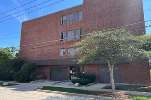 1302 E Washington St, Des Plaines, IL 60016 - Photo 24