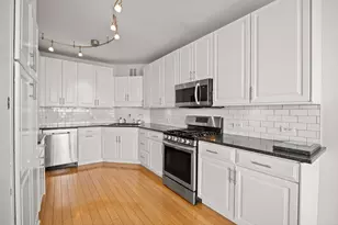 3200 N Lake Shore Dr, Chicago, IL 60657 - Photo 12