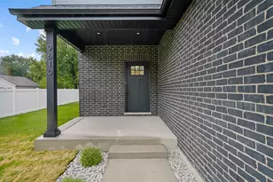 9610 W 57th St, Countryside, IL 60525 - Photo 2