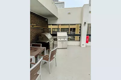 230 E Ontario Street #1701, Chicago, IL 60611 - Photo 26