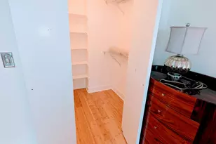 230 E Ontario St, Chicago, IL 60611 - Photo 16