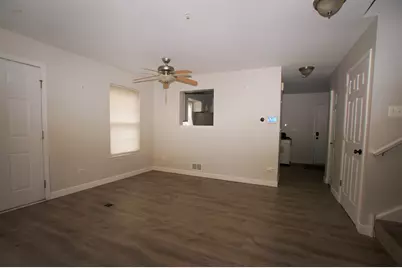 1415 Wesley Court, Mundelein, IL 60060 - Photo 6