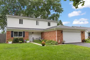 311 Thistle Dr, Bolingbrook, IL 60490 - Photo 2