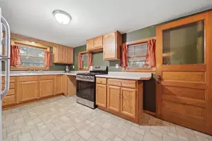 1702 W 3rd St, Sterling, IL 61081 - Photo 8