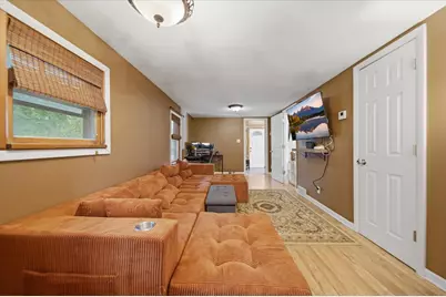 1702 W 3rd Street, Sterling, IL 61081 - Photo 6