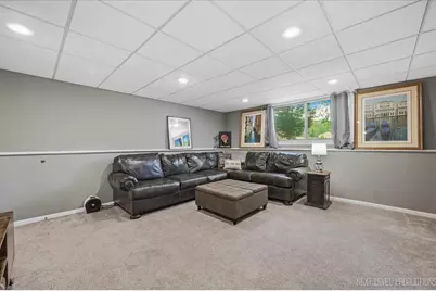 1612 Forrest Boulevard, Saint Charles, IL 60174 - Photo 12
