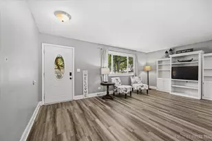 1612 Forrest Blvd, Saint Charles, IL 60174 - Photo 10