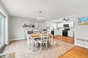 1109 Home Ct, Shorewood, IL 60404 - Photo 6
