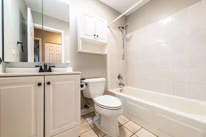 724 E Old Willow Road #104D, Prospect Heights, IL 60070 - Photo 22