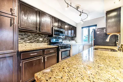 724 E Old Willow Road #104D, Prospect Heights, IL 60070 - Photo 2