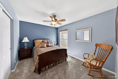 710 Juniper Lane, Lake in the Hills, IL 60156 - Photo 16