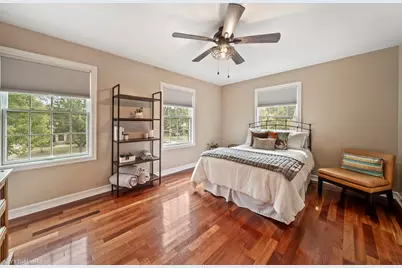 732 S Ashland Avenue S, La Grange, IL 60525 - Photo 18