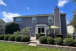 792 Brandt Dr, Lake in the Hills, IL 60156 - Photo 28