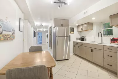 3112 N Davlin Court #B, Chicago, IL 60618 - Photo 6