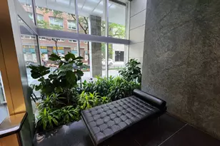 550 N St Clair St, Chicago, IL 60611 - Photo 18