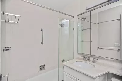 400 E Randolph Street #1217, Chicago, IL 60601 - Photo 12