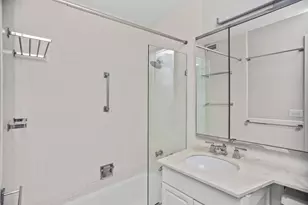 400 E Randolph St, Chicago, IL 60601 - Photo 12