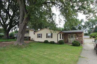 37294 N Grandwood Drive, Gurnee, IL 60031 - Photo 2
