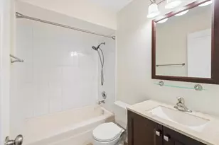 403 Monet Cir, Bolingbrook, IL 60440 - Photo 20