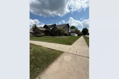 11751 Greenfield Drive, Orland Park, IL 60467 - Photo 2