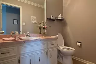 11751 Greenfield Dr, Orland Park, IL 60467 - Photo 10