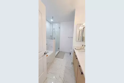 450 E Waterside Drive #910, Chicago, IL 60601 - Photo 6