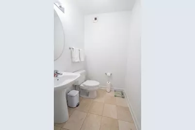 450 E Waterside Drive #910, Chicago, IL 60601 - Photo 8