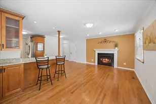 723 S La Grange Rd, La Grange, IL 60525 - Photo 8