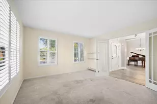 332 Red Rock Ln, Elgin, IL 60124 - Photo 6