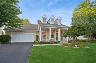 332 Red Rock Ln, Elgin, IL 60124 - Photo 1