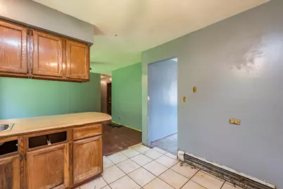 2337 N Sheridan Road, Waukegan, IL 60087 - Photo 12