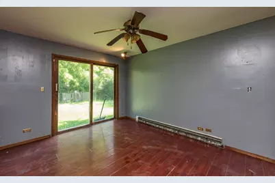 2337 N Sheridan Road, Waukegan, IL 60087 - Photo 8