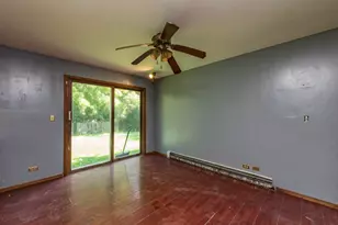 2337 N Sheridan Rd, Waukegan, IL 60087 - Photo 8