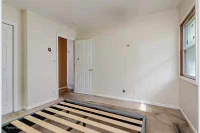 201 S Bartlett Road, Streamwood, IL 60107 - Photo 10