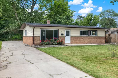 1140 Wallace Court, Chicago Heights, IL 60411 - Photo 2