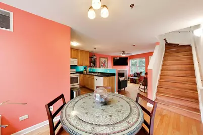 2011 W Chase Avenue #2, Chicago, IL 60645 - Photo 6